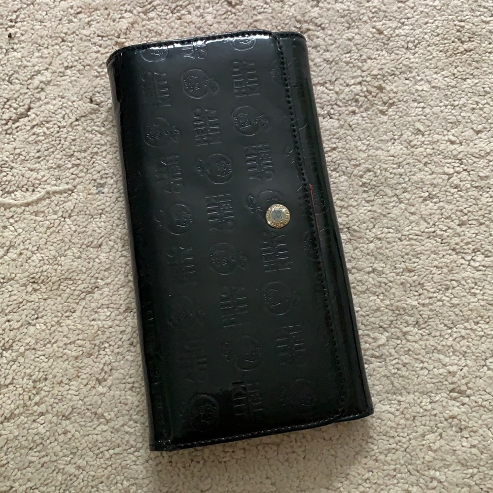 Hello kitty phone wallet